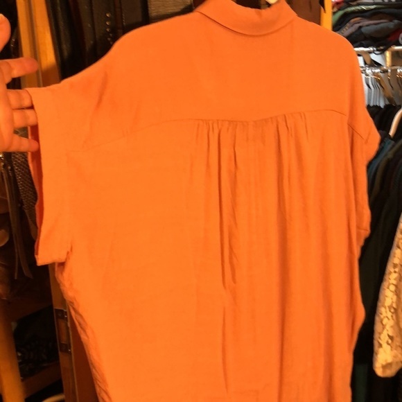 M Madewell Central Drapey Shirt 100% viscose and oversized fit. Peachy pink. EUC - Picture 7 of 14